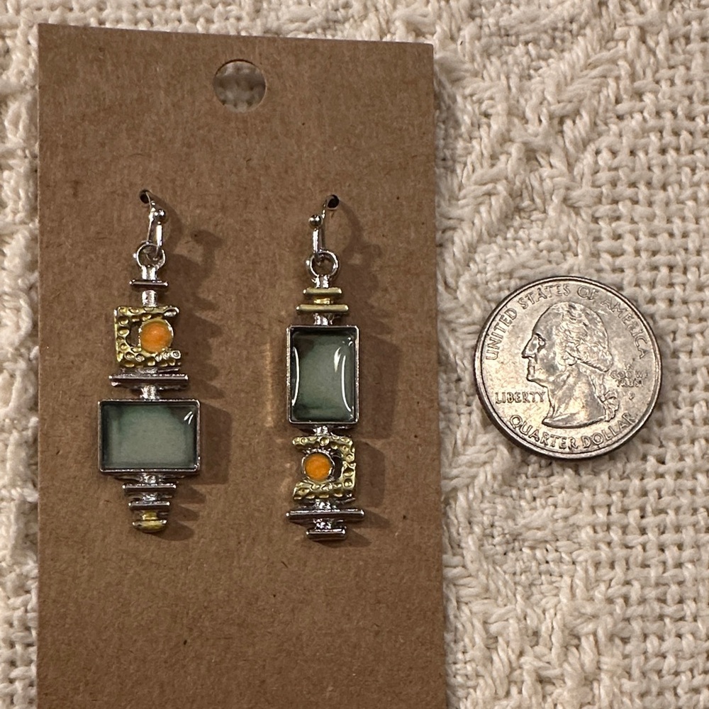 Metal and Resin Earrings - Picture 3 of 5